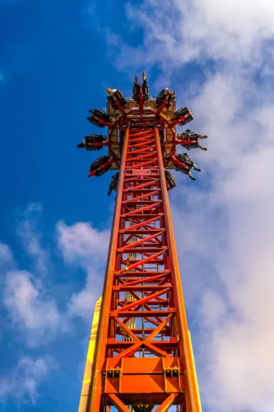 Looking to the top of Detonator from the bottom