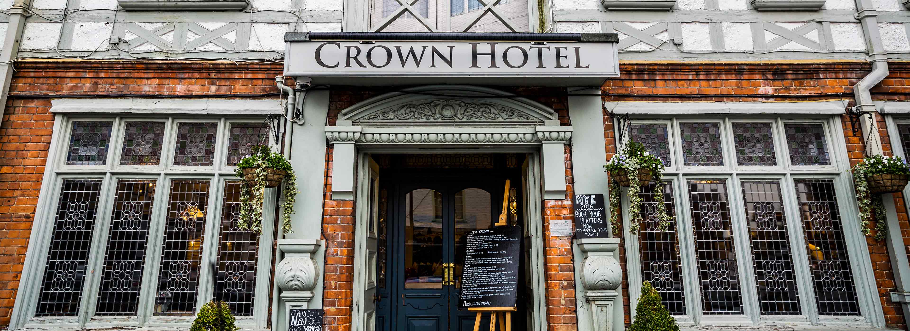 The Crown Hotel D