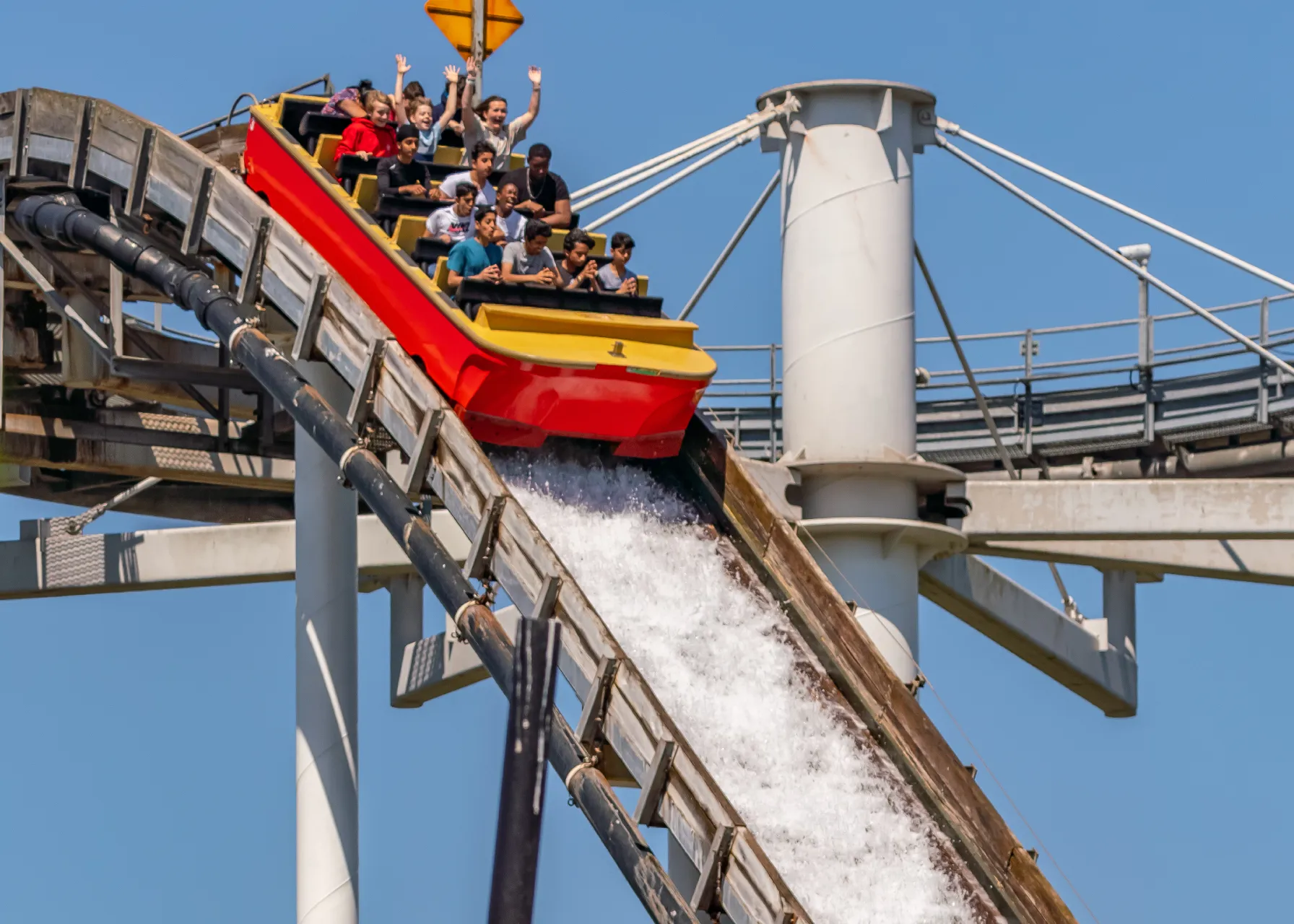 Tidal Wave Water Soaking Thrill Ride Thorpe Park Resort