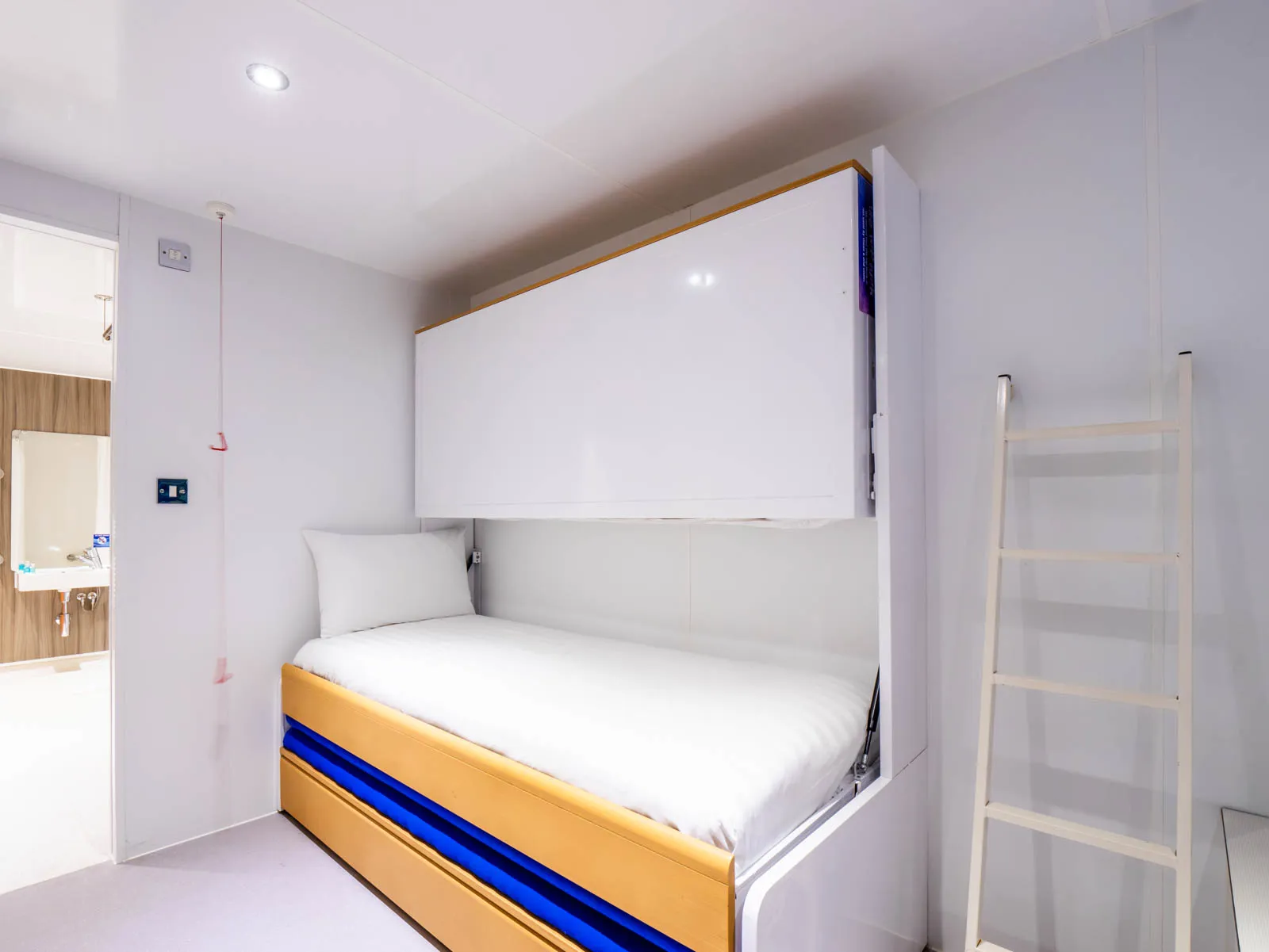 Thorpe Shark Cabin Accessible
