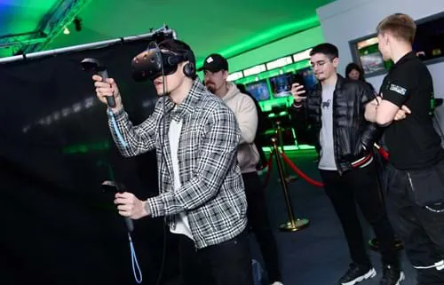 Gamefx Guests Using VR 