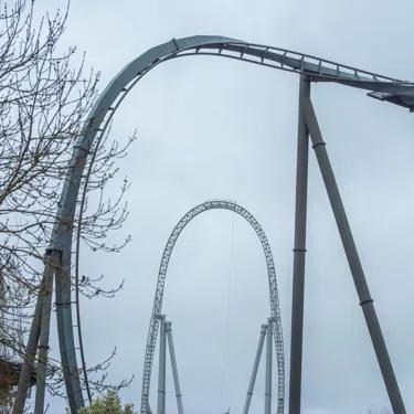 Scrolling Image View From Themed Cabins Walkway Website 7X5