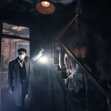 Platform 15 Scare Maze