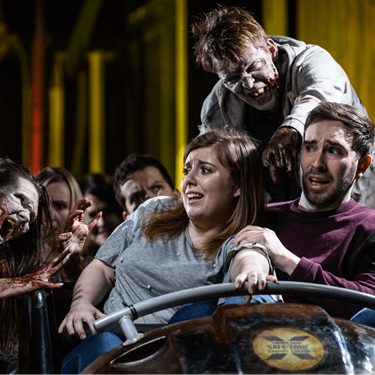 The Walking Dead Rollercoaster , Walkers Attacking Guests