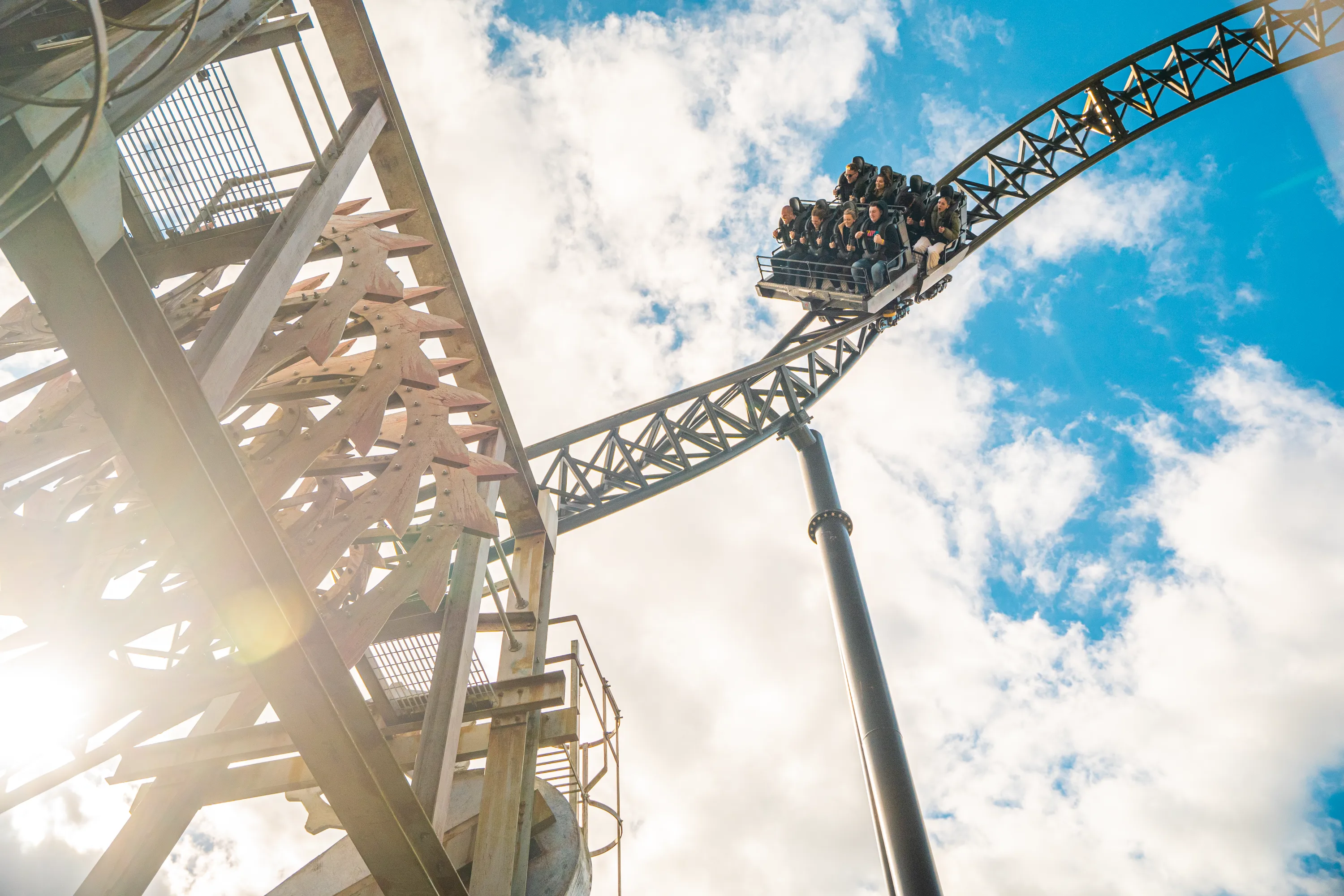 Guests on SAW The Ride - Wide shot with Saw's in