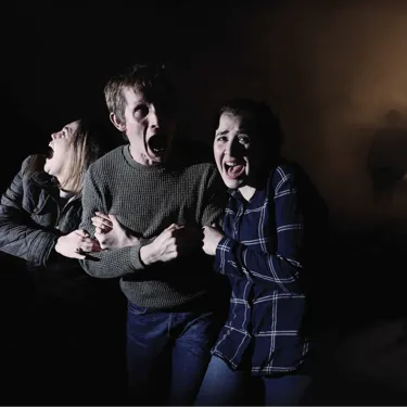 Platform 15 Halloween Scaremaze Guests Screaming