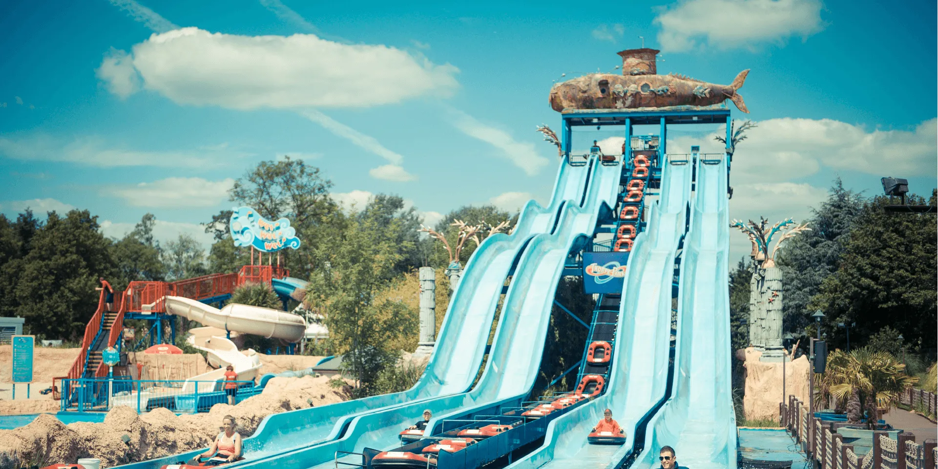 Depth Charge Family Racing Water Slide Thorpe Park Resort