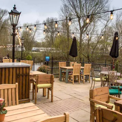 The Bridge Hotel D