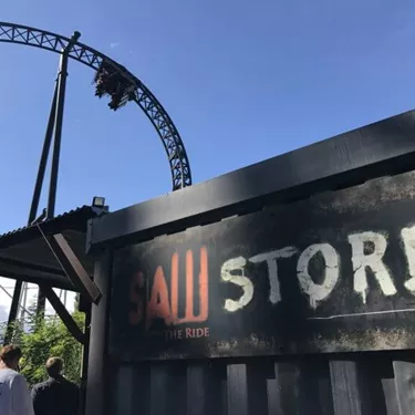 SAW Horror Rollercoaster Store Exterior 