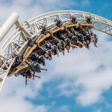 Guests on Hyperia on the inverted section of the rollercoaster