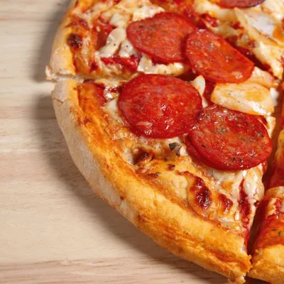 Infernos Pizza Pasta Buffer Resaurant, Pizza Closeup